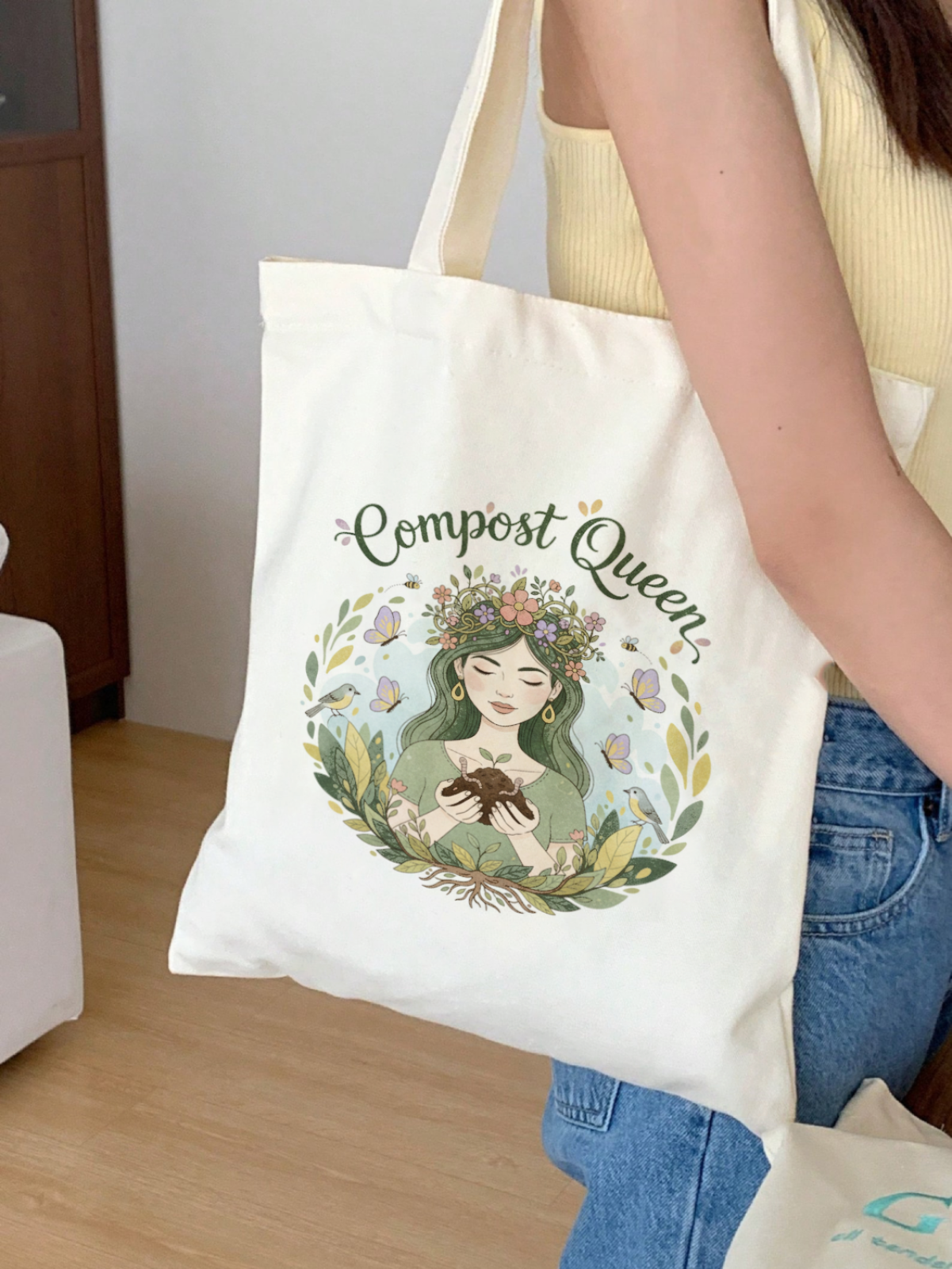 Eco friendly gifts for her: Compost queen Tote Bag